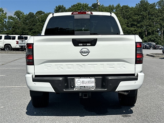 2025 Glacier White Nissan Frontier SV RWD Truck