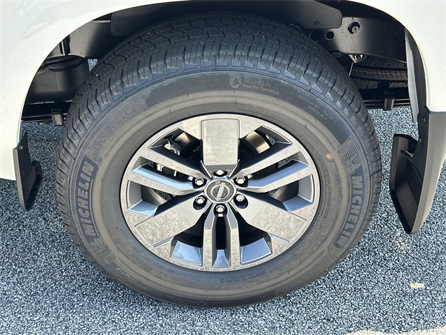 2025 Glacier White Nissan Frontier SV RWD Truck