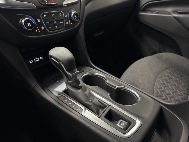 used 2022 Chevrolet Equinox car, priced at $19,200