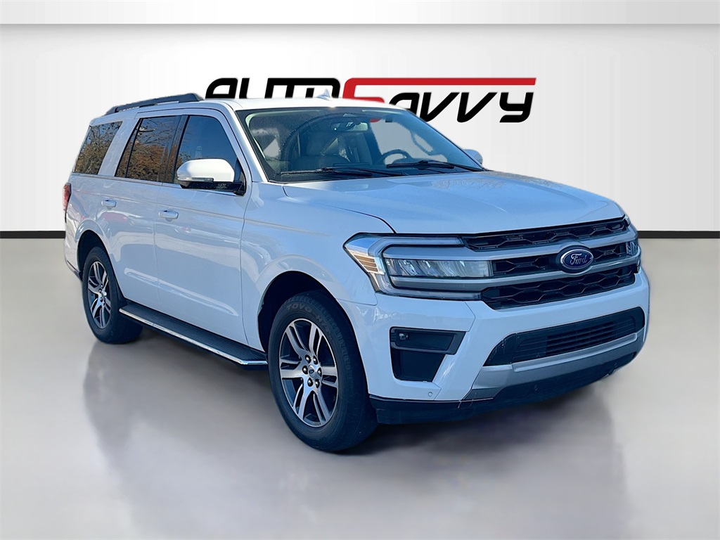 2022 Ford Expedition XLT's photo