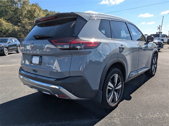 2022 Nissan Rogue Platinum FWD