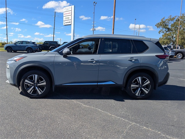 2022 Nissan Rogue Platinum FWD