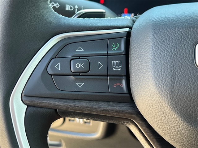 2025 Jeep Grand Cherokee Limited photo 29
