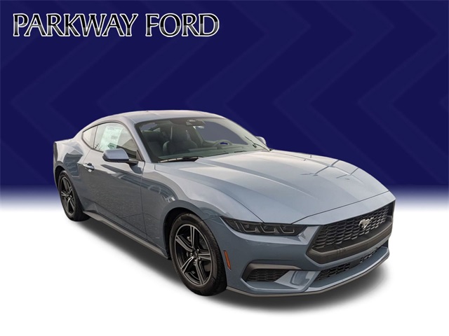 2025 Ford Mustang photo 3