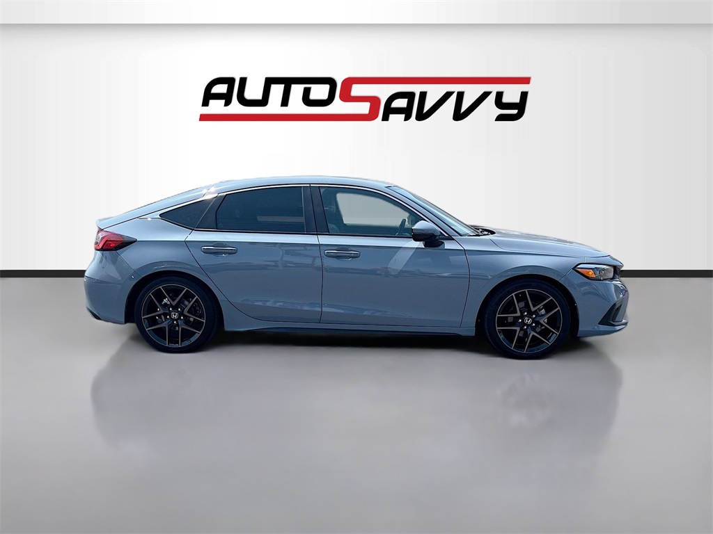 2024 Honda Civic Sport Touring photo 8
