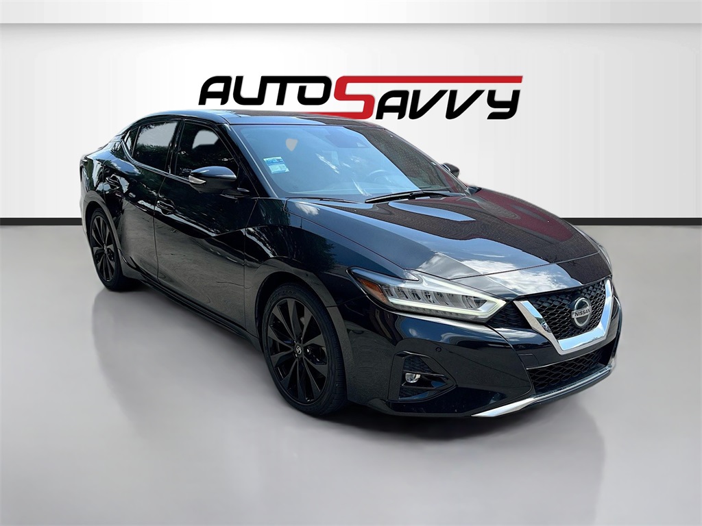 2022 Nissan Maxima SR's photo