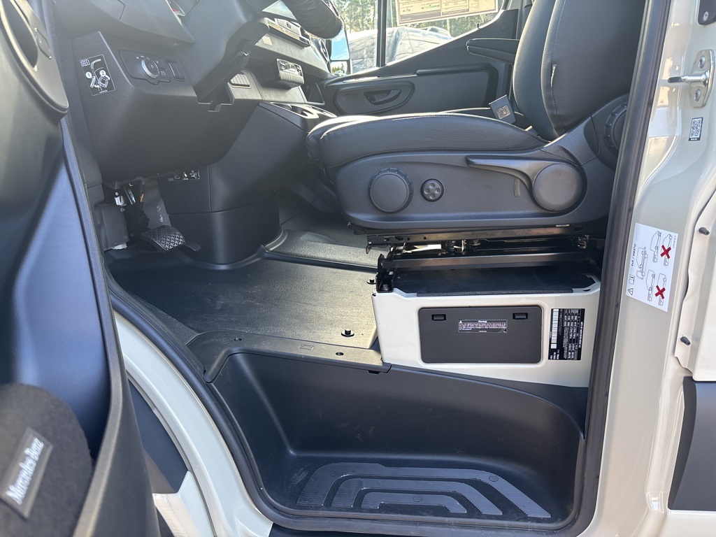 New 2026 Mercedes-Benz Sprinter 2500 - photo 42