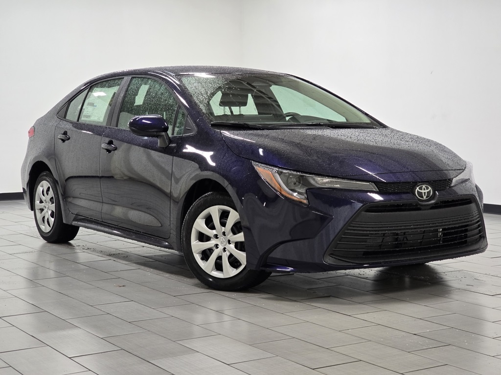 2026 Toyota Corolla LE's photo