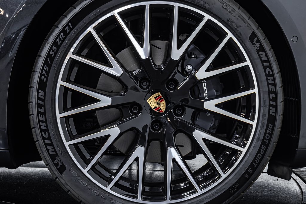 Panamera 4