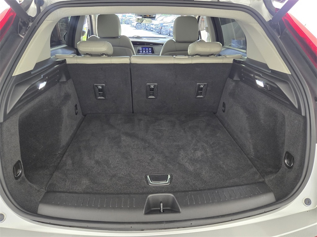 used 2021 Cadillac XT4 car, priced at $23,998