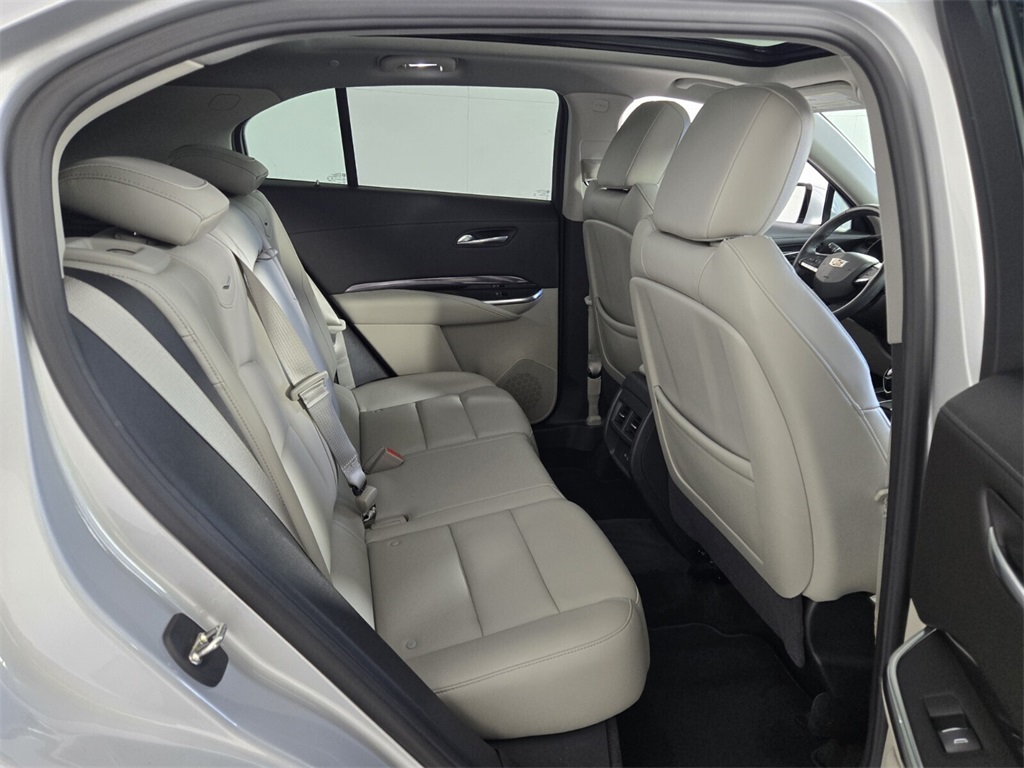 used 2021 Cadillac XT4 car, priced at $23,998