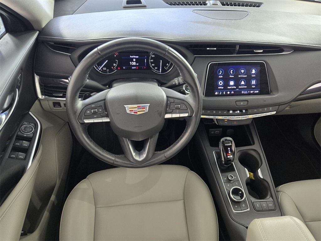 used 2021 Cadillac XT4 car, priced at $23,998