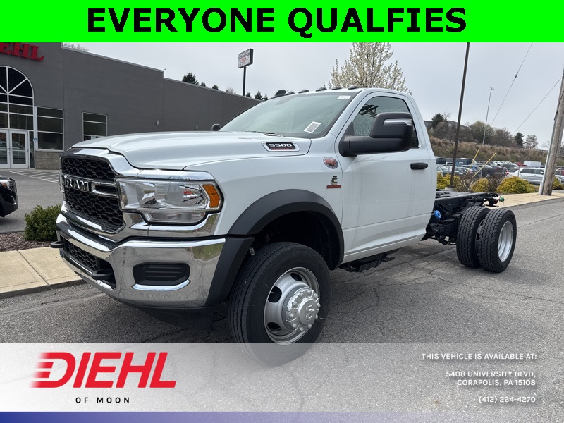 2024 Ram 5500 Tradesman photo 3