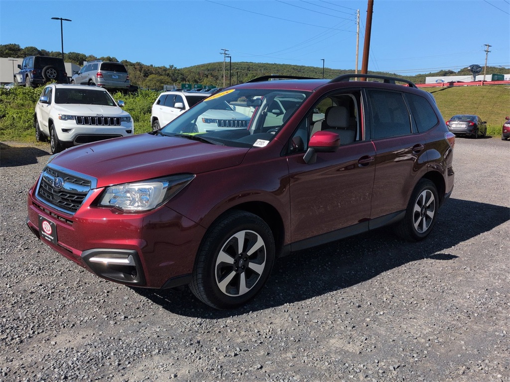 2018 Subaru Forester 2.5i Premium photo 6