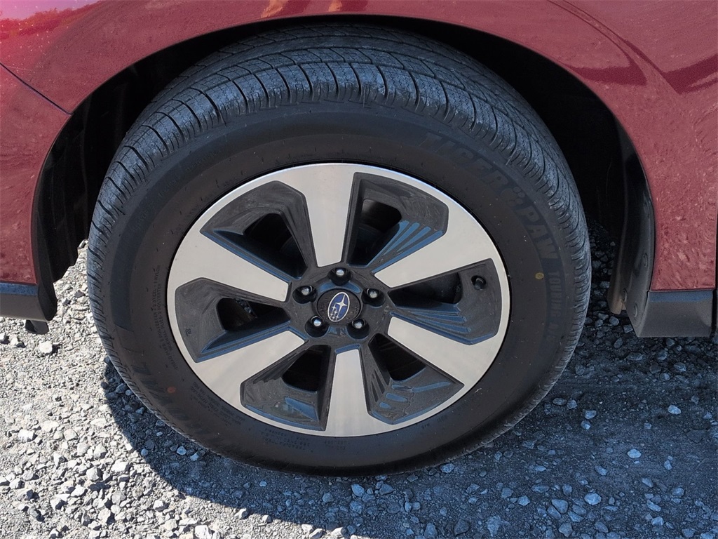 2018 Subaru Forester 2.5i Premium photo 8