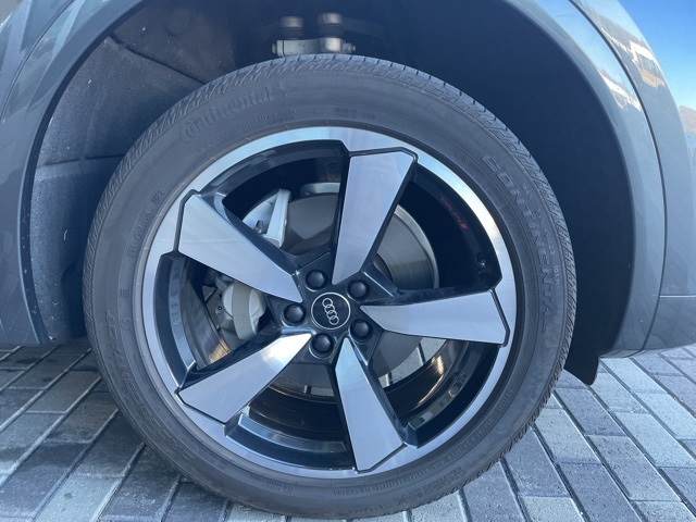 used 2023 Audi Q5 car, priced at $28,900