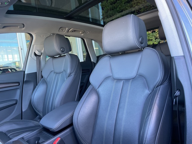 used 2023 Audi Q5 car, priced at $28,900