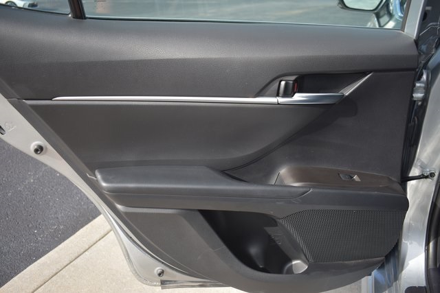 2023 Toyota Camry SE photo 9