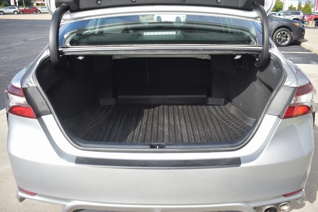 2023 Toyota Camry SE photo 11
