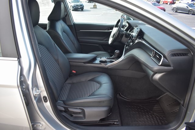 2023 Toyota Camry SE photo 14