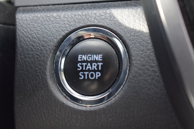 2023 Toyota Camry SE photo 17
