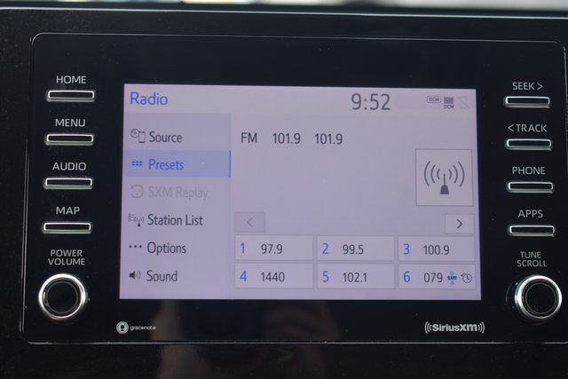 2023 Toyota Camry SE photo 19