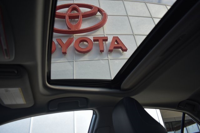 2023 Toyota Camry SE photo 24