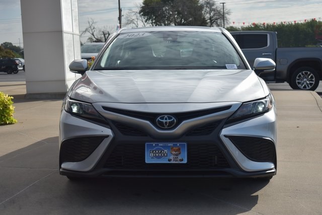 2023 Toyota Camry SE photo 3
