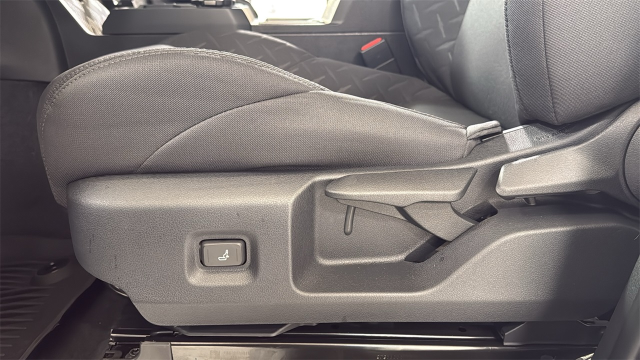 2025 Toyota Tacoma SR5 Double Cab photo 12
