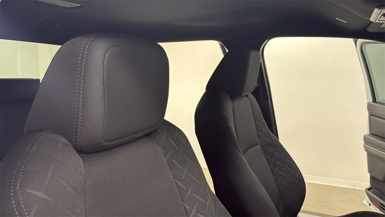 2025 Toyota Tacoma SR5 Double Cab photo 17