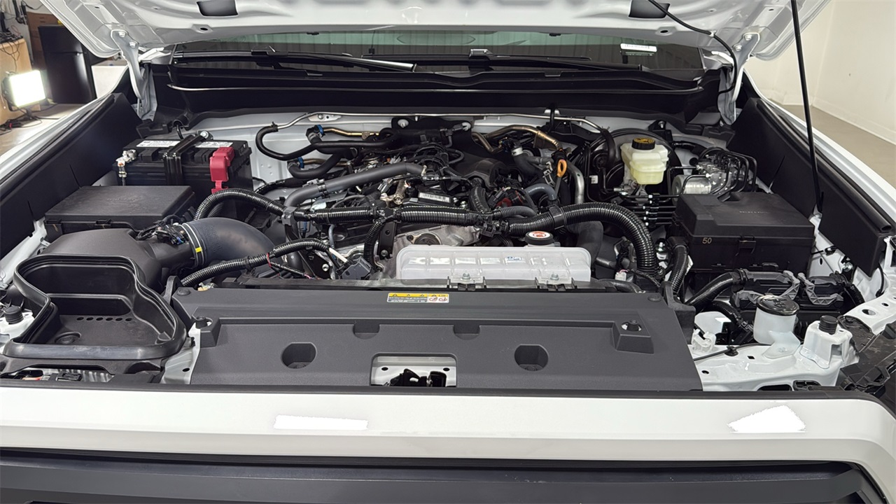 2025 Toyota Tacoma SR5 Double Cab photo 23
