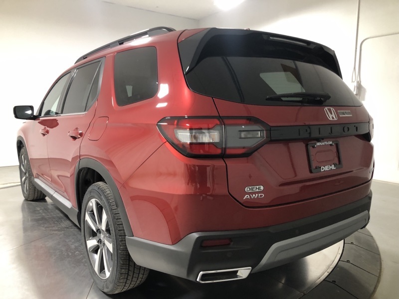 2025 Honda Pilot Touring photo 4