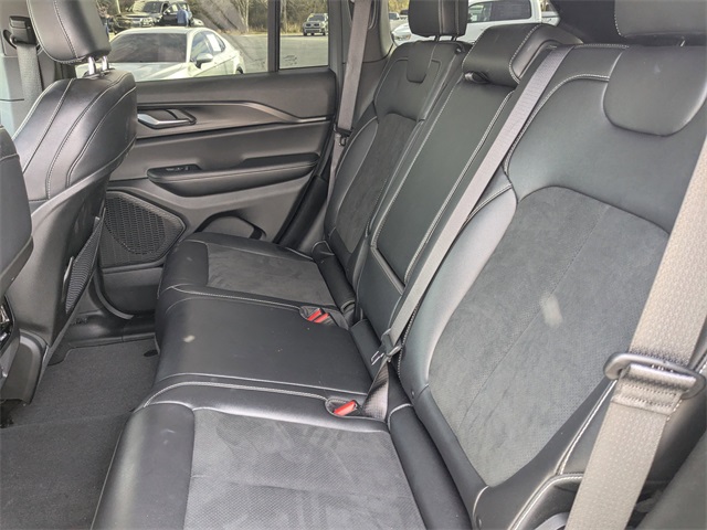 2025 Jeep Grand Cherokee Altitude X 4x2