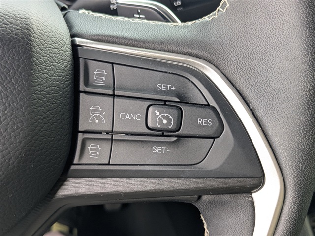 2025 Jeep Grand Cherokee Altitude X 4x2