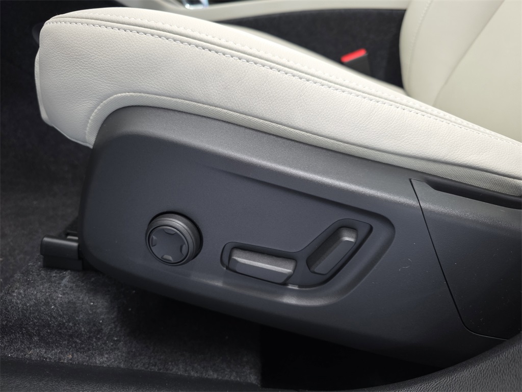 new 2026 Volvo XC40 car, priced at $48,260