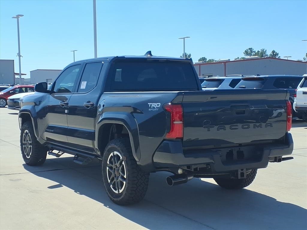 2025 Toyota Tacoma TRD Sport Double Cab photo 3