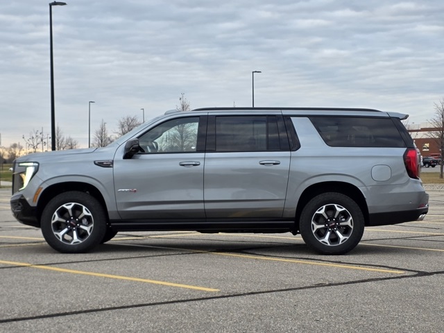 2026 GMC Yukon XL 4WD AT4