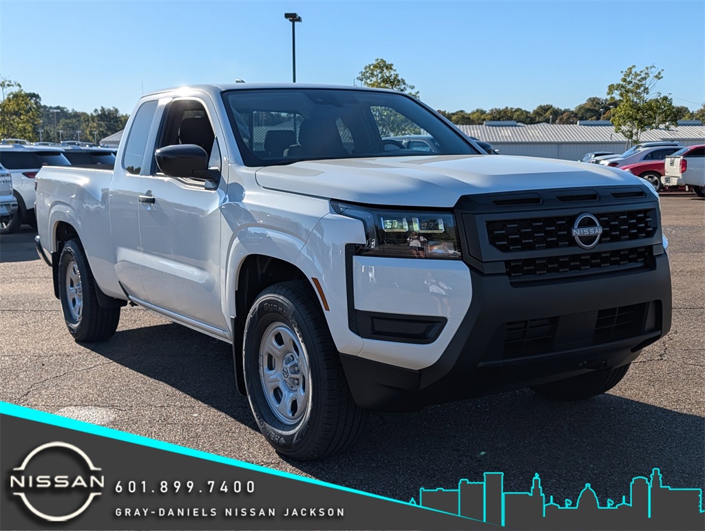 2026 Nissan Frontier S's photo