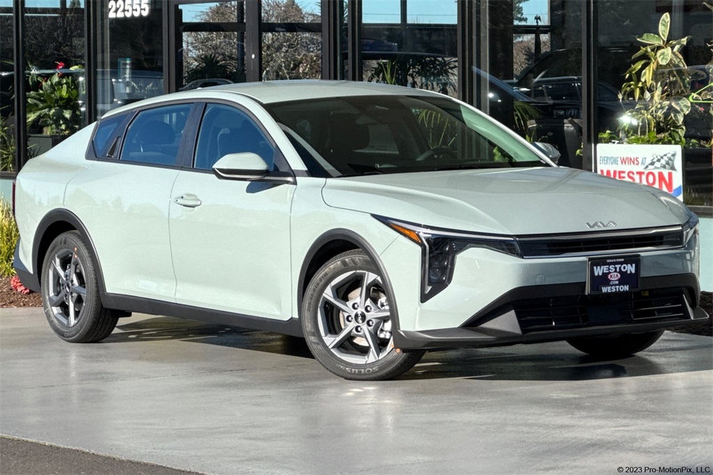 new 2025 Kia K4 car, priced at $22,185