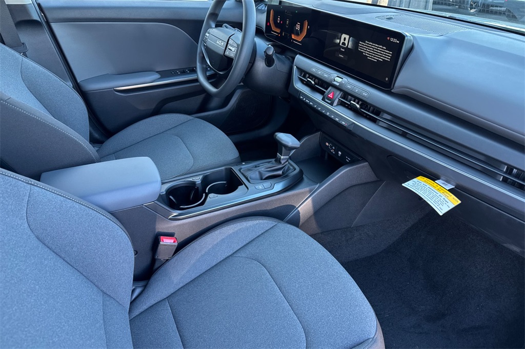new 2025 Kia K4 car, priced at $22,185