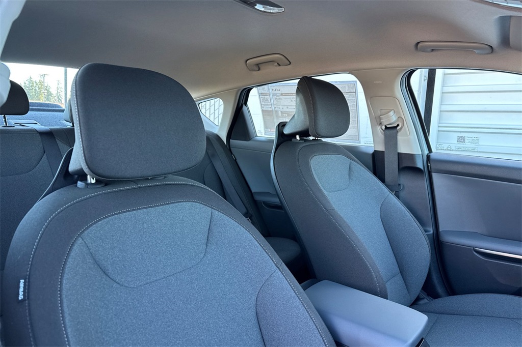 new 2025 Kia K4 car, priced at $22,185