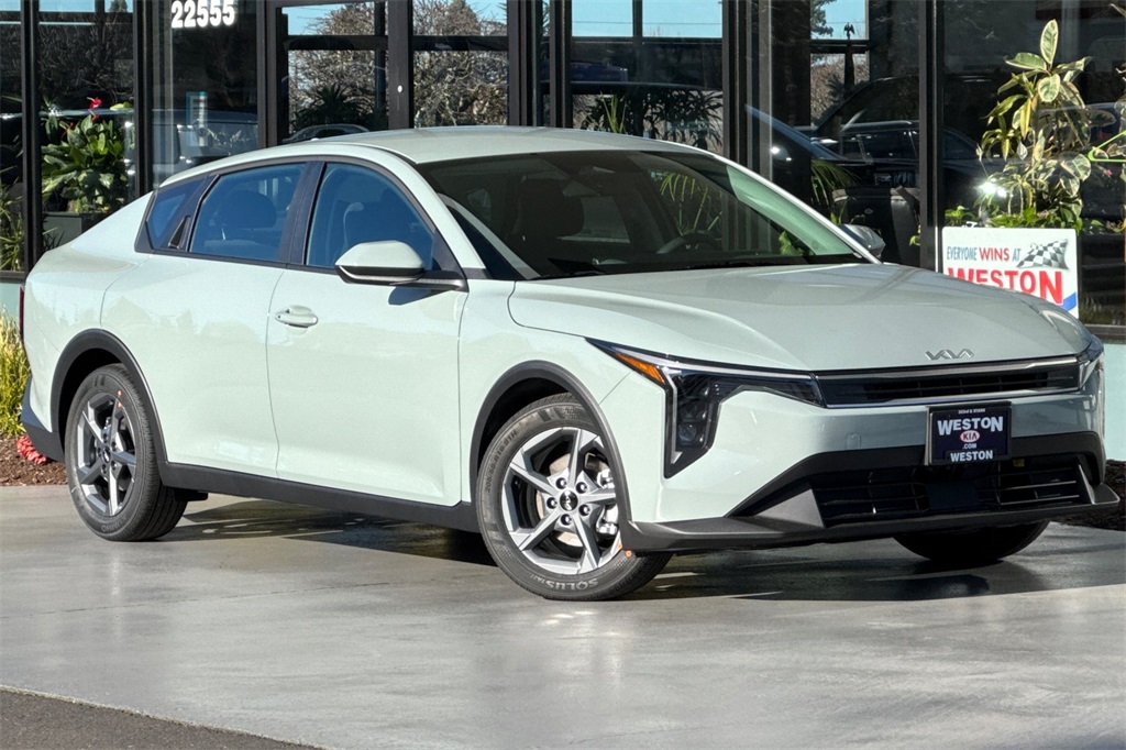 new 2025 Kia K4 car, priced at $22,185