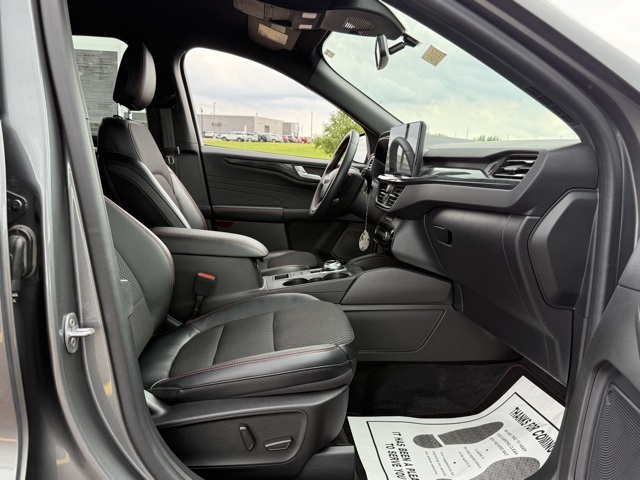 2023 Ford Escape ST-Line Elite