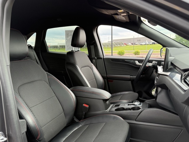 2023 Ford Escape ST-Line Elite