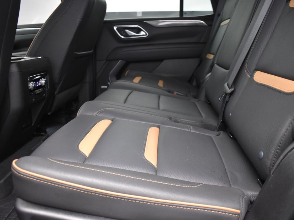 2023 Onyx Black GMC Yukon AT4 4X4 SUV