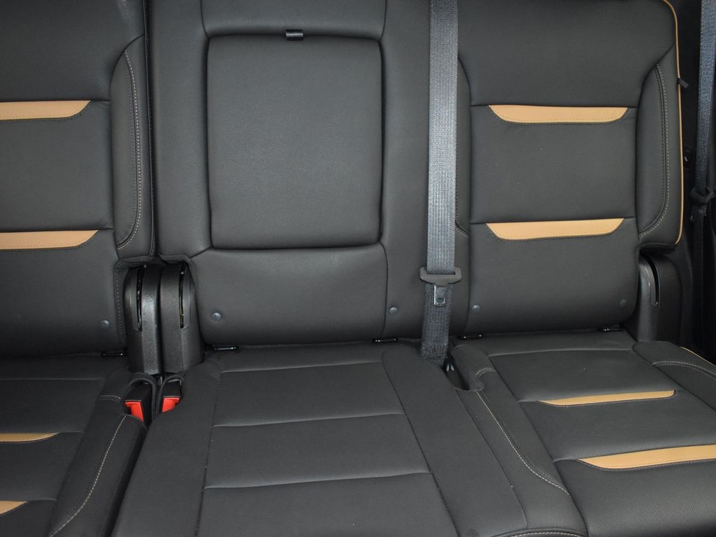 2023 Onyx Black GMC Yukon AT4 4X4 SUV