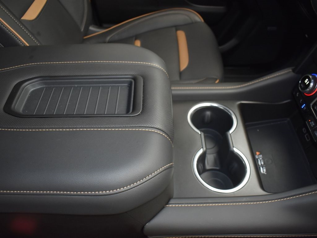 2023 Onyx Black GMC Yukon AT4 4X4 SUV