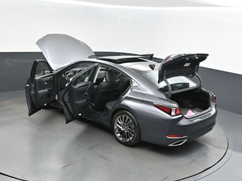 2025 Gray Lexus ES 350 Ultra Luxury FWD Sedan
