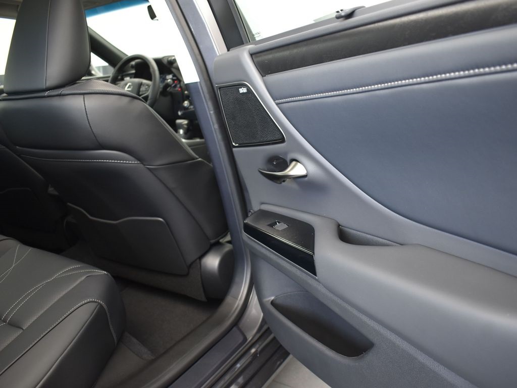 2025 Gray Lexus ES 350 Ultra Luxury FWD Sedan