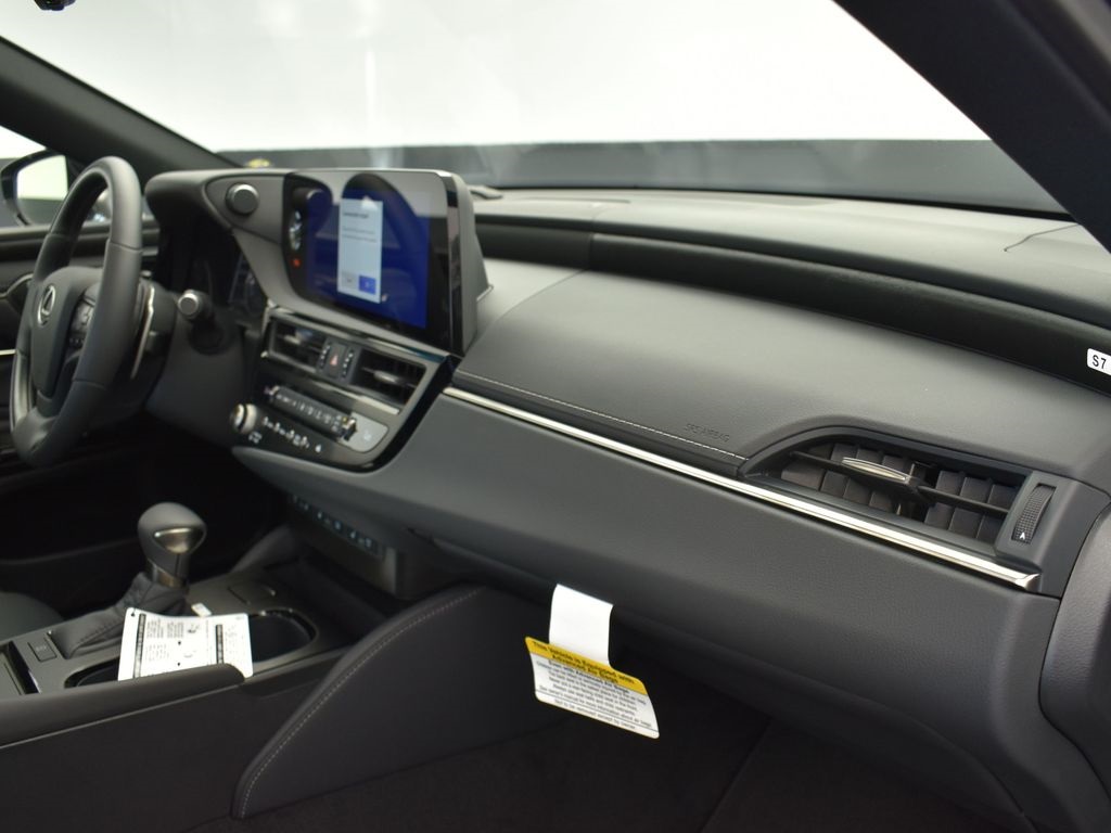 2025 Gray Lexus ES 350 Ultra Luxury FWD Sedan